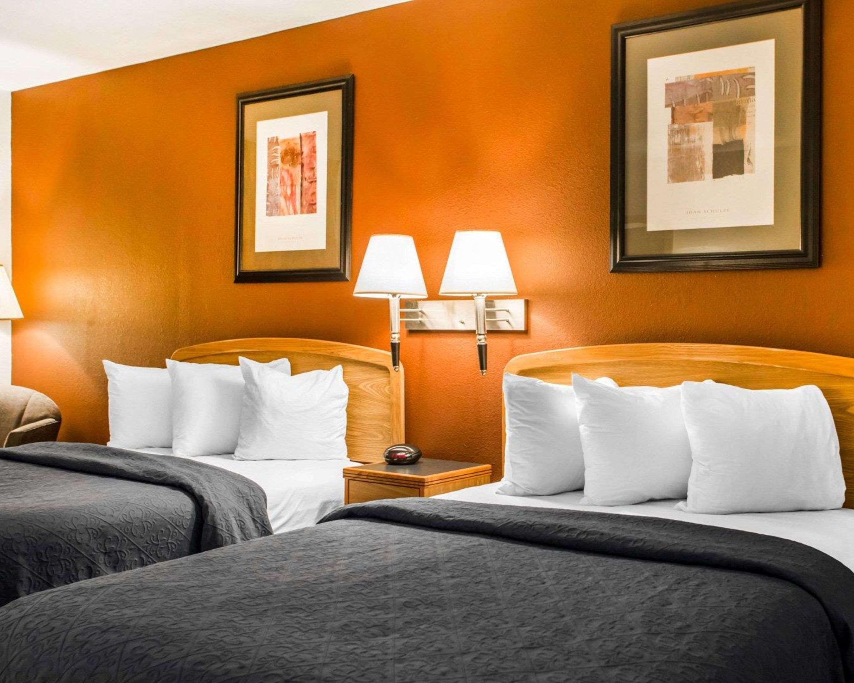 Quality Inn & Suites South-Obetz Экстерьер фото