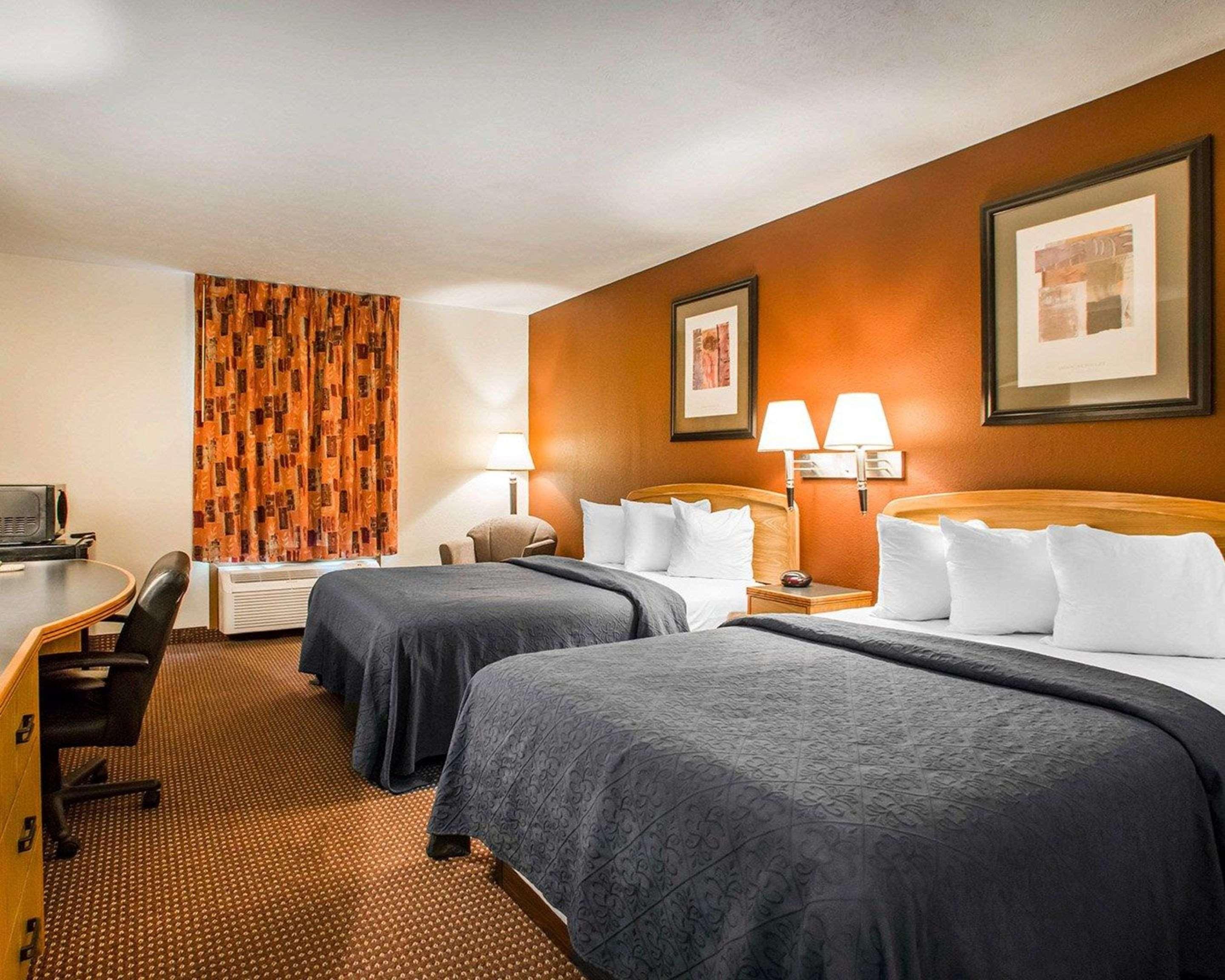 Quality Inn & Suites South-Obetz Экстерьер фото
