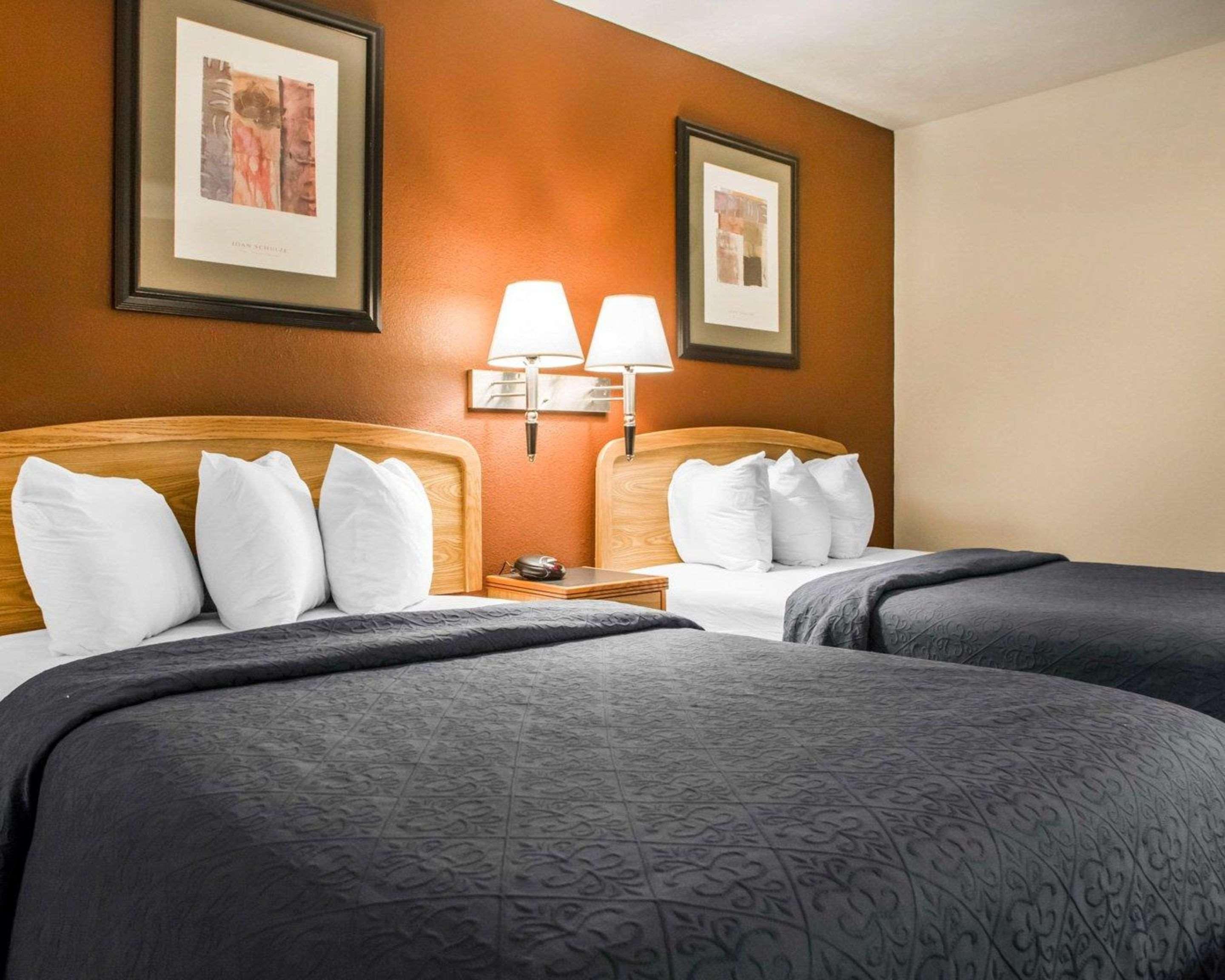 Quality Inn & Suites South-Obetz Экстерьер фото