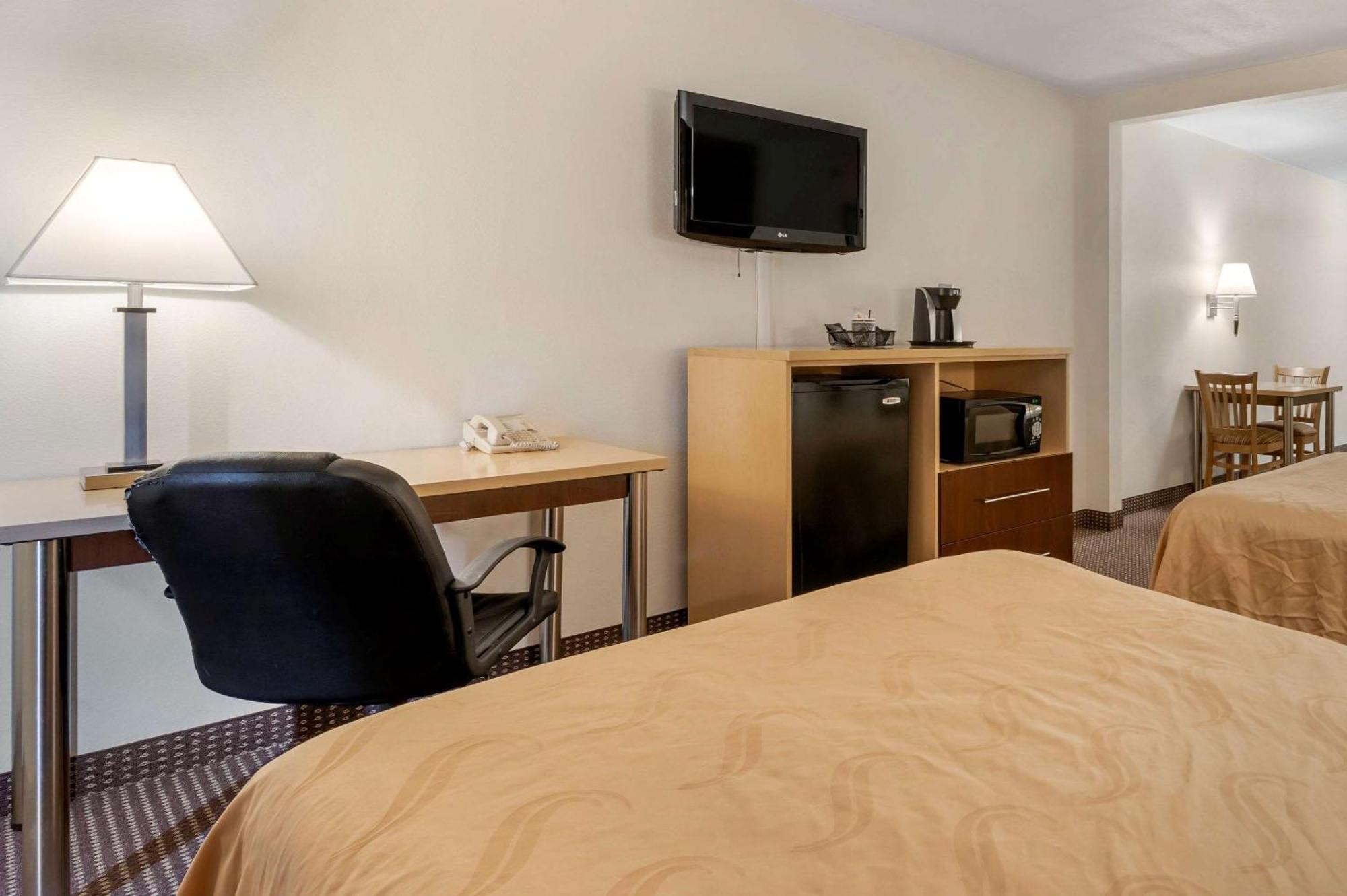 Quality Inn & Suites South-Obetz Экстерьер фото