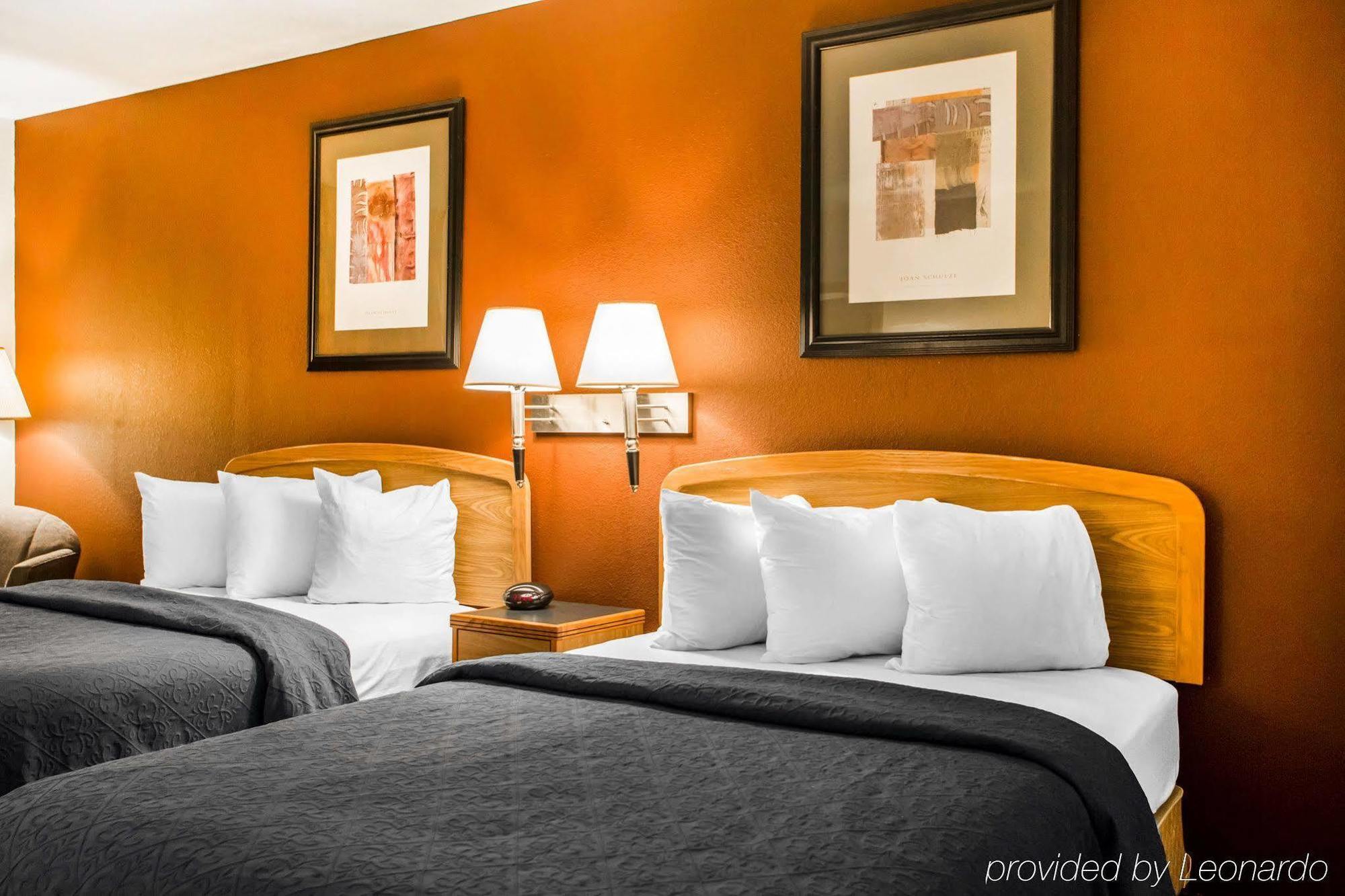 Quality Inn & Suites South-Obetz Экстерьер фото