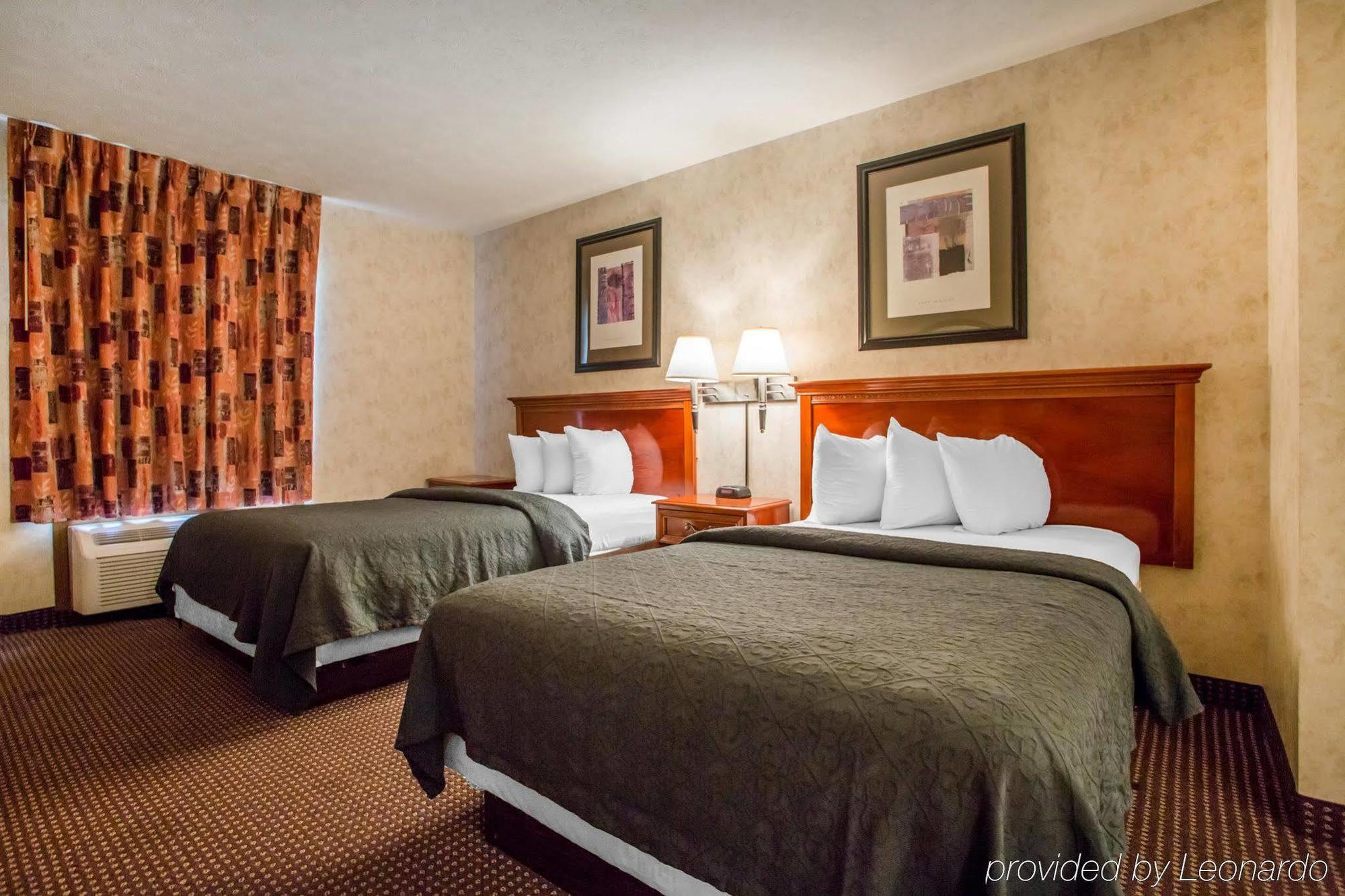 Quality Inn & Suites South-Obetz Экстерьер фото